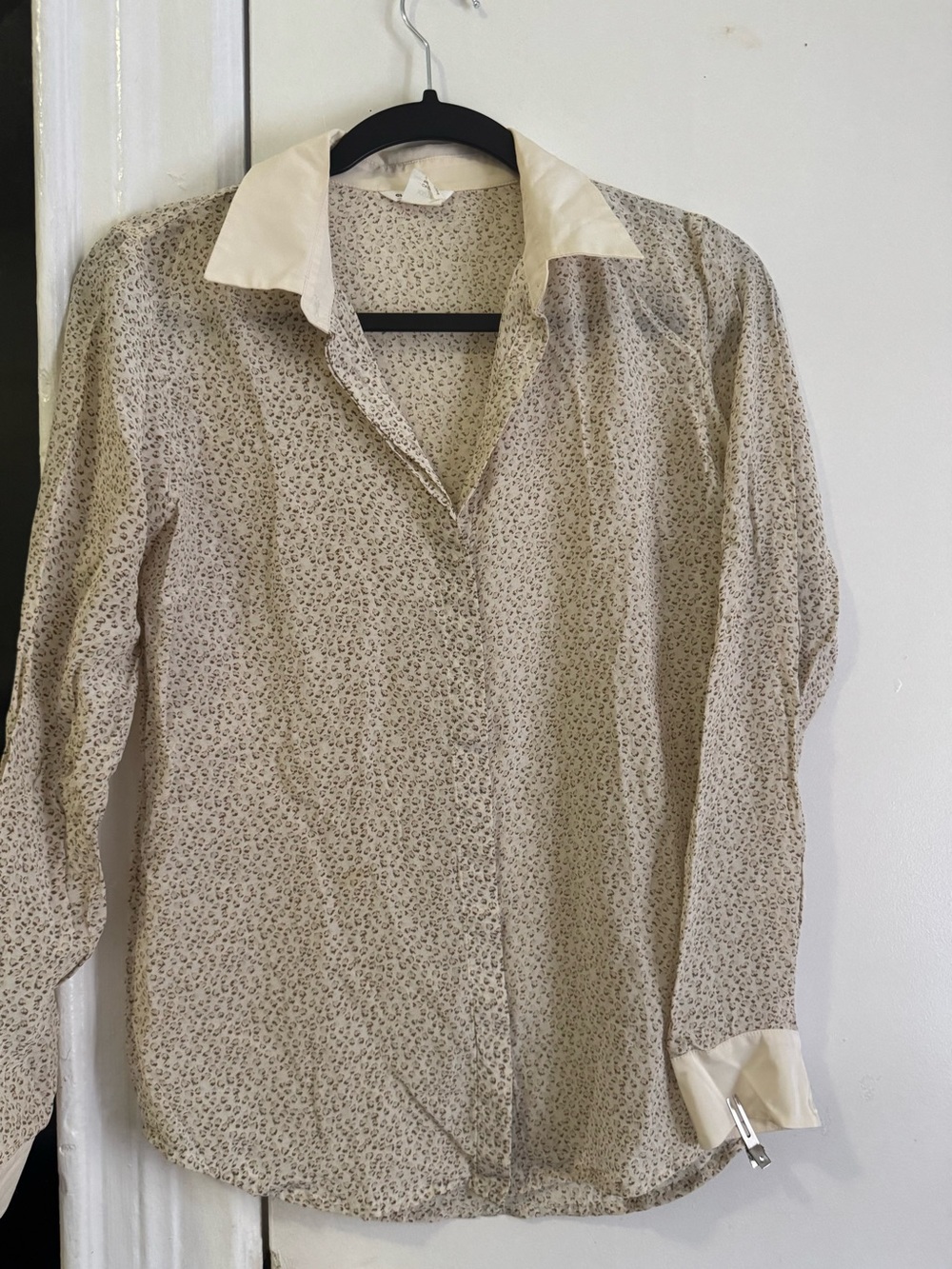 Club Monaco Cream and Tan Printed Button-Up Top